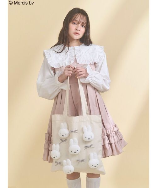 merry jenny（メリージェニー）の「リボンもこもこmiffyトート（トートバッグ・レディース・ブラック/アイボリー・FREE）」の4枚目の写真