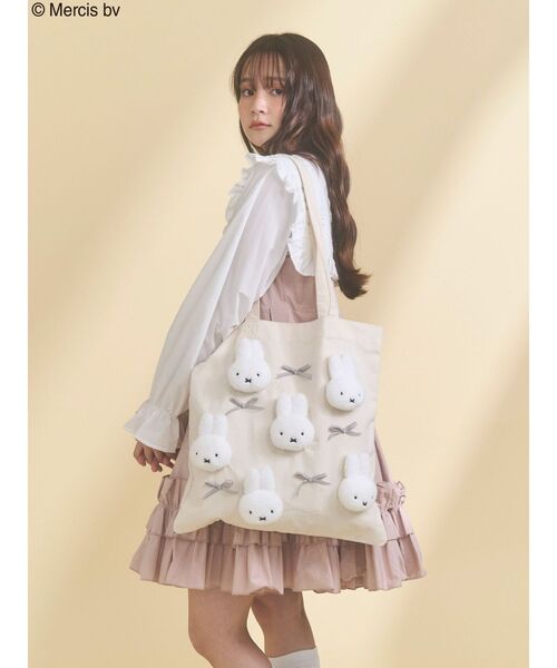 merry jenny（メリージェニー）の「リボンもこもこmiffyトート（トートバッグ・レディース・ブラック/アイボリー・FREE）」の7枚目の写真