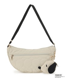 CROSSPLUS ONLINE（クロスプラスオンライン）の「【スヌーピー】ボーチチャーム付きショルダーバッグ（ショルダーバッグ）」