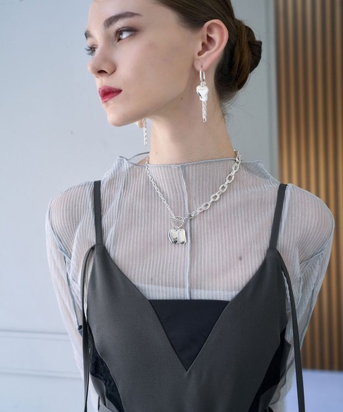 HARE（ハレ）の「モチーフツキピアス(HARE)（ピアス（両耳用）・レディース・シルバー・FREE）」の3枚目の写真