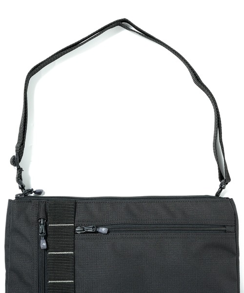 Eddie Bauer（エディーバウアー）の「コーデュラ ショルダーバッグ（ショルダーバッグ・メンズ・ブラック/カーキオリーブ・F）」の4枚目の写真