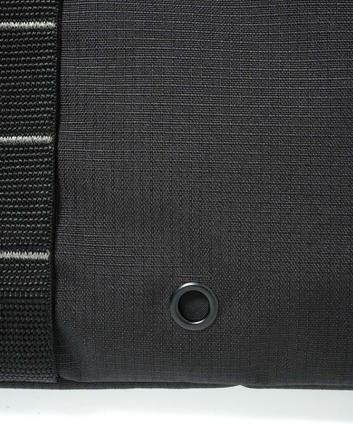 Eddie Bauer（エディーバウアー）の「コーデュラ ショルダーバッグ（ショルダーバッグ・メンズ・ブラック/カーキオリーブ・F）」の7枚目の写真