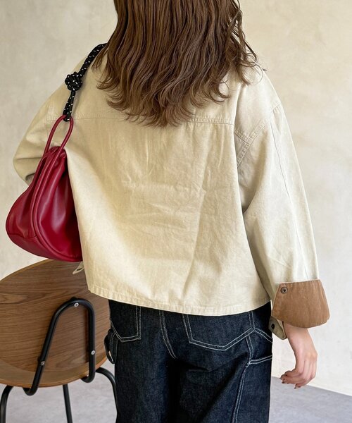 CPCM（シーピーシーエム）の「襟配色ワークジャケット（ブルゾン・レディース・グリーン/キャメル/アイボリー・MEDIUM/SMALL）」の15枚目の写真