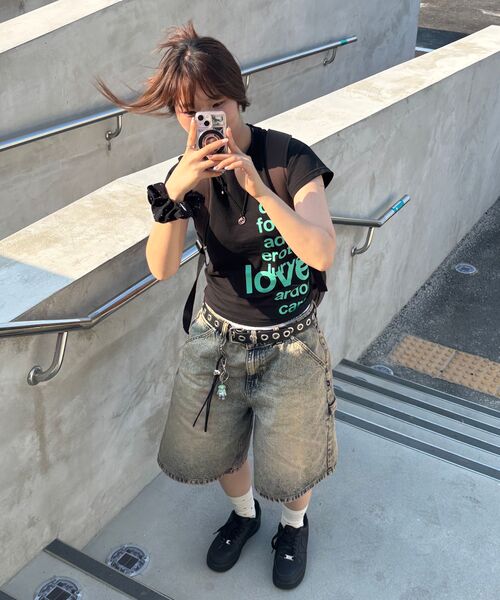 LMCの「ブラッシュウォッシュデニムカーペンターショーツサンド(その他パンツ・レディース・その他・S/M/L)」の5枚目の写真