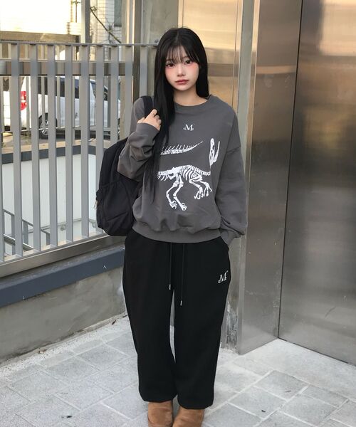 MUCENT(ムセント)の「ラッシュメタルロゴジョガースウェットワイドパンツ(4カラー)(スウェットパンツ・レディース・ブラウン/ブラック系/ブラック系1/グレー系/グレー系2/アイボリー系1/アイボリー系2・S/L)」の16枚目の写真