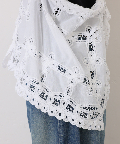 JOURNAL STANDARD LUXE(ジャーナルスタンダード ラックス)の「《追加》バテンレース キャミブラウス(シャツ/ブラウス・レディース・ブラック/ホワイト・FREE)」の22枚目の写真