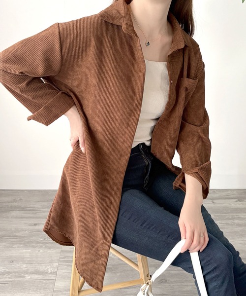 Amulet(アミュレット)の「ラフに抜け感◎体型カバーも叶う優秀シャツ★ オーバーサイズコーデュロイシャツ(シャツ/ブラウス・レディース・ブラウン/グレー・FREE)」の22枚目の写真