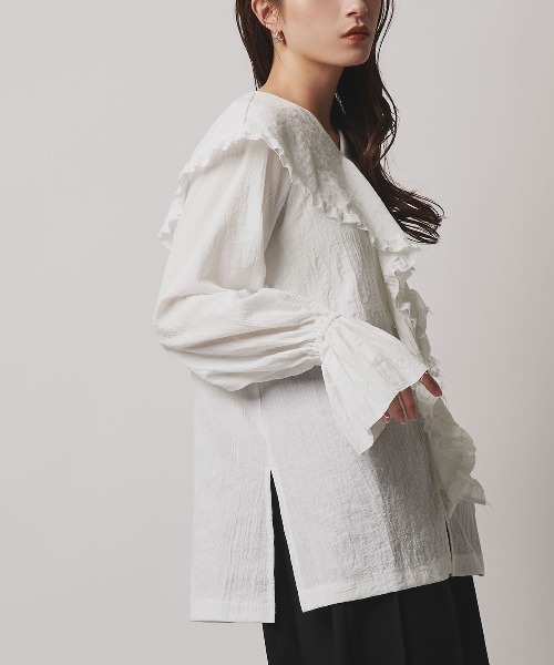 W:Huku(フーク)の「ミックス ガーゼ ビッグカラー フリル ブラウス / Mix Gauze Big Collar Frill Blouse(シャツ/ブラウス・レディース・ベージュ/ブルーグレー/ブラック/ホワイト・FREE)」の2枚目の写真