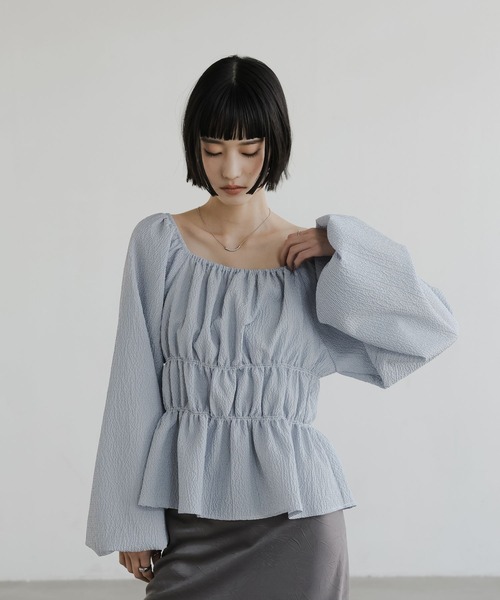 LOWRYS FARM(ローリーズファーム)の「オフショルシャーリングブラウス 652996(Tシャツ/カットソー・レディース・グレー/ブルー/ベージュ・FREE)」の18枚目の写真