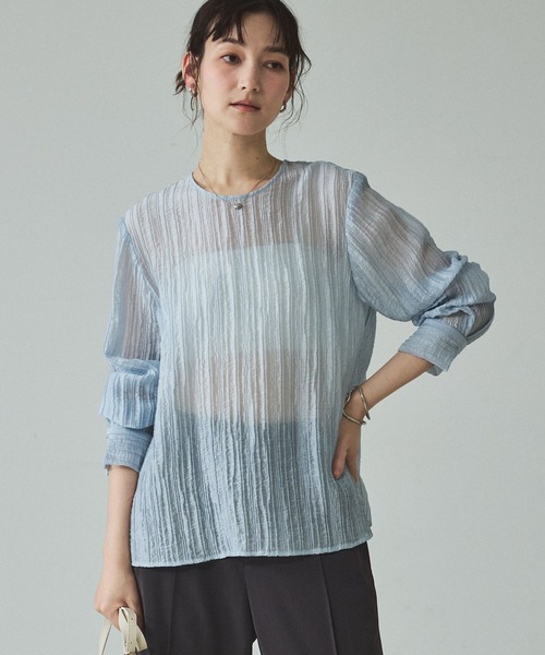 qualite(カリテ)の「シアークレープブラウス/春服/夏服/オフィスカジュアル/シアーシャツ(シャツ/ブラウス・レディース・サックスブルー/アイボリー・フリー)」の1枚目の写真