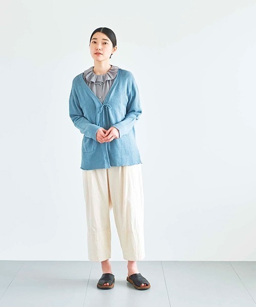 HAU（ハウ）の「カシュクールニット ”room”（ニット/セーター・レディース・サックスブルー/グレー/ベージュ・MEDIUM）」の4枚目の写真