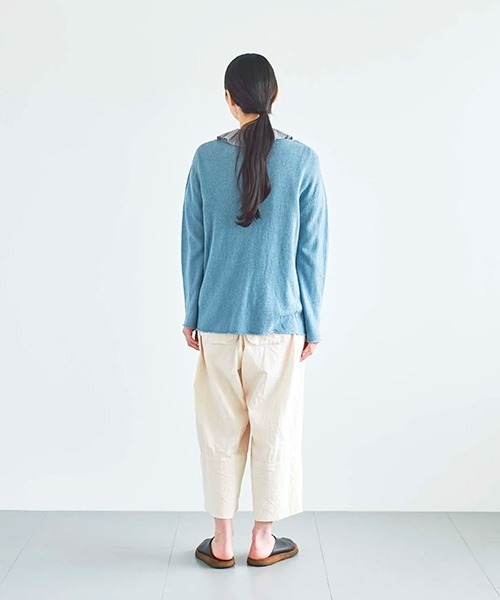HAU（ハウ）の「カシュクールニット ”room”（ニット/セーター・レディース・サックスブルー/グレー/ベージュ・MEDIUM）」の5枚目の写真