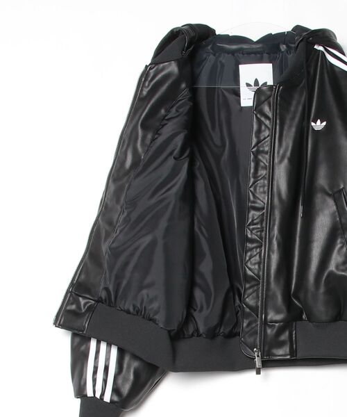 adidas（アディダス）の「Wプレザー ジャケット パッド / アディダスオリジナルス adidas Originals（ダウンジャケット/コート・レディース・ブラック・MEDIUM/SMALL/XX-LARGE/X-SMALL/3XL/X-LARGE/LARGE）」の7枚目の写真