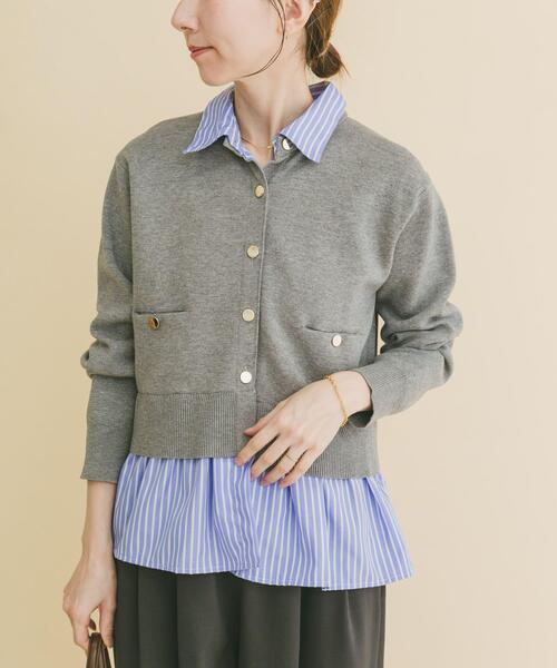 ITEMS URBANRESEARCH(アイテムズ アーバンリサーチ)の「シャツレイヤーニットカーディガン(ニット/セーター・レディース・ネイビー/オフホワイト/グレー・FREE)」の2枚目の写真