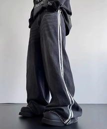 Mayree（メイリー）の「サイドラインブラックデニムワイドパンツ(NEZ)（デニムパンツ）」
