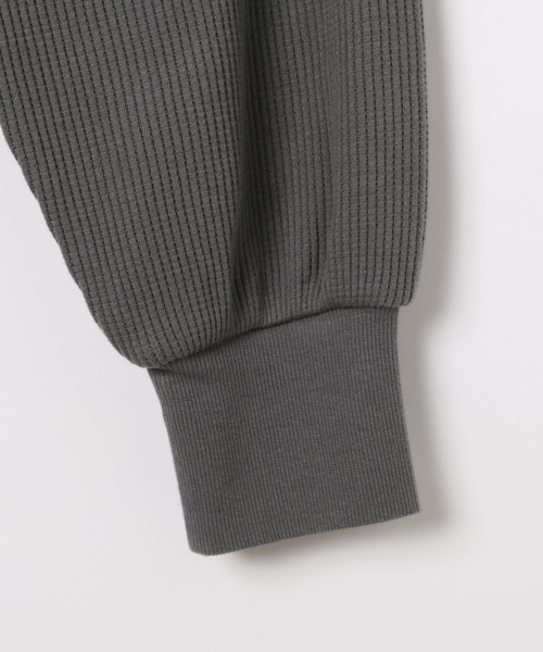 LEPSIM（レプシィム）の「ワッフルドッキングプルオーバー　639520（Tシャツ/カットソー・レディース・アイボリー/チャコールグレー・FREE）」の12枚目の写真