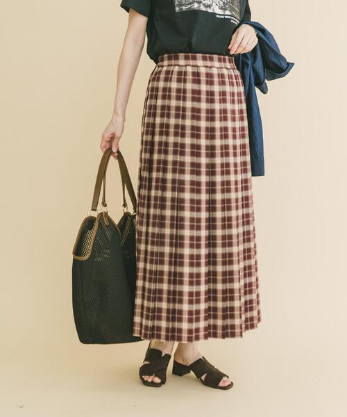 ITEMS URBANRESEARCH（アイテムズ アーバンリサーチ）の「プリーツロングスカート（スカート・レディース・ネイビー/ボルドー・FREE）」の2枚目の写真