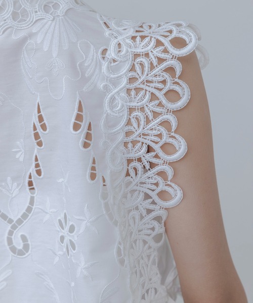 Eimee Law（エイミーロウ）の「エンブロイダリー パネルレースベスト（ベスト・レディース・ブラック/オフホワイト・FREE）」の21枚目の写真