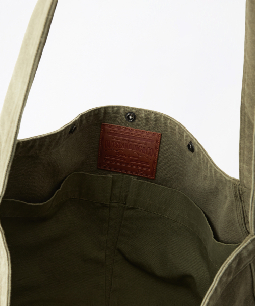 OUTSTANDING(アウトスタンディング)の「NEWSPAPER BAG(INDEPENDENT)_OLIVE(メッセンジャーバッグ・メンズ・その他・FREE)」の6枚目の写真