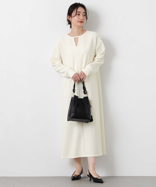 Gready Brilliant(グレディブリリアン)の「カットジョーゼットサックワンピ(ワンピース・レディース・アイボリー/チャコールグレー・36/38)」の6枚目の写真
