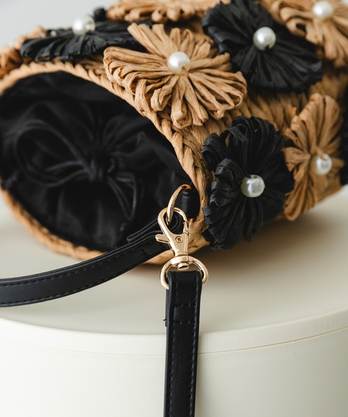 RODE SKO（ロデスコ）の「フラワーモチーフ雑材バケツバッグ（ショルダーバッグ・レディース・ミント/ブラック・ONE）」の15枚目の写真