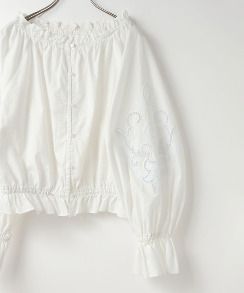 LOWRYS FARM（ローリーズファーム）の「カットワークレースブラウス 638504（シャツ/ブラウス・レディース・ブラック/ライトブルー/ホワイト・FREE）」の10枚目の写真