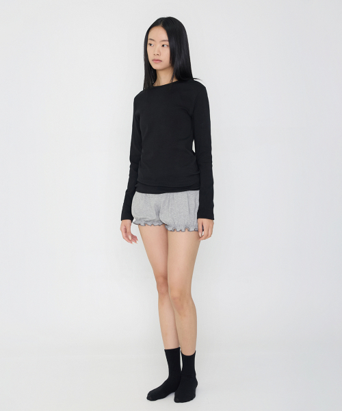 DEVIWEAR（デヴィウェア）の「[DO] ソフトラウンドネックTシャツ DEVI-DO1002-ブラック（Tシャツ/カットソー・レディース・ブラック・SMALL/MEDIUM/LARGE）」の3枚目の写真