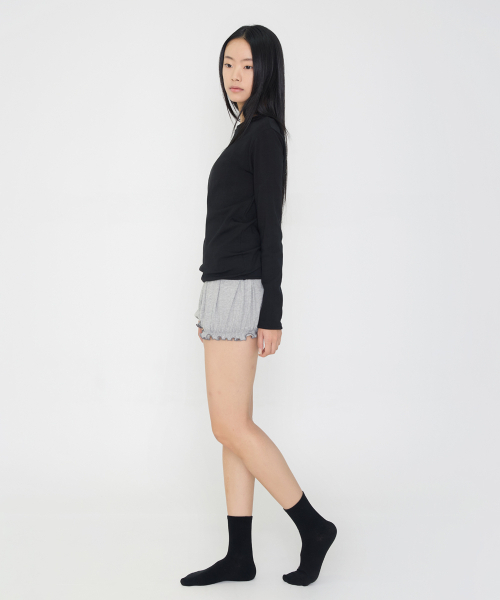 DEVIWEAR（デヴィウェア）の「[DO] ソフトラウンドネックTシャツ DEVI-DO1002-ブラック（Tシャツ/カットソー・レディース・ブラック・SMALL/MEDIUM/LARGE）」の4枚目の写真