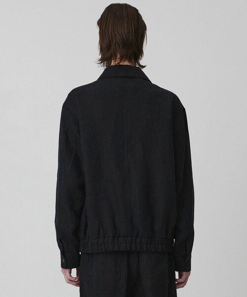 UNITED TOKYO（ユナイテッドトウキョウ）の「【数量限定】HEMP SUEDE フライトジップブルゾン　｜SETUP可能（ブルゾン・メンズ・ダークグレー/ブラック・1/2）」の19枚目の写真