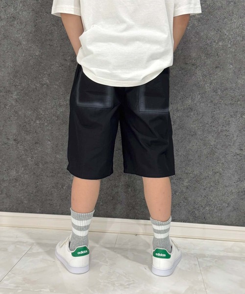 Universal Style Wear（ユニバーサルスタイルウェア）の「スプレーハーフパンツ（その他パンツ・キッズ・ホワイト/ブラック・110cm/120cm/130cm/140cm/150cm）」の3枚目の写真