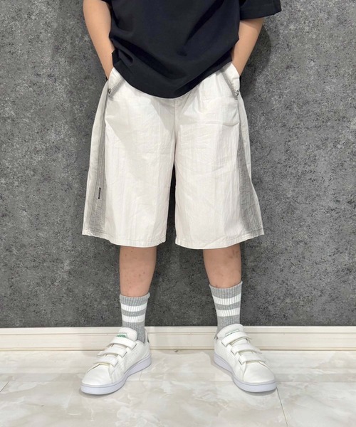 Universal Style Wear（ユニバーサルスタイルウェア）の「スプレーハーフパンツ（その他パンツ・キッズ・ホワイト/ブラック・110cm/120cm/130cm/140cm/150cm）」の14枚目の写真