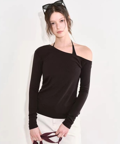 Fano Studios(ファノ ストゥディオズ)の「シンプル アシンメトリー オフショルダートップス FX26S223【Fano Studios】【2026SS】(Tシャツ/カットソー・レディース・ホワイト/ブラック・M/L/S)」の9枚目の写真