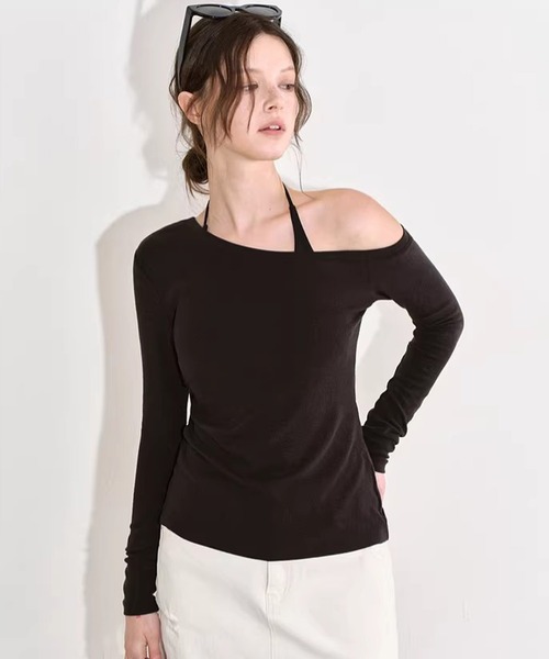 Fano Studios(ファノ ストゥディオズ)の「シンプル アシンメトリー オフショルダートップス FX26S223【Fano Studios】【2026SS】(Tシャツ/カットソー・レディース・ホワイト/ブラック・M/L/S)」の12枚目の写真