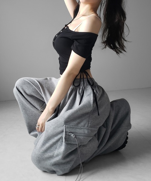 me+em select(ミームセレクト)の「【 2点セット 】ヘンリーネックサイドリボン半袖ぴちTシャツ / Henley neck side ribbon short-sleeve pichi T-shirt(Tシャツ/カットソー・レディース・ホワイト/グレー/ブラック・FREE)」の10枚目の写真
