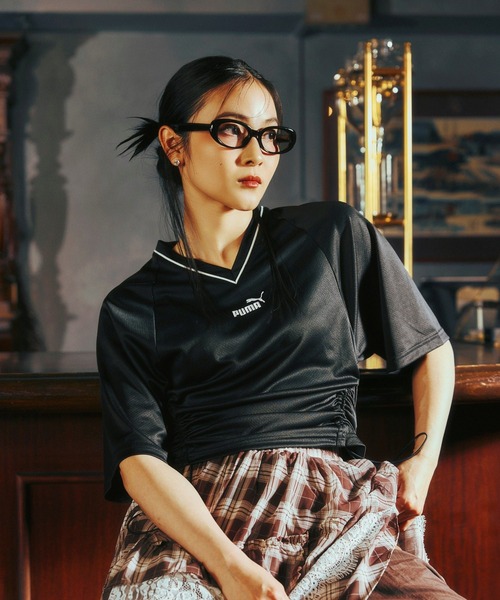 PUMA(プーマ)の「PUMA プーマ ウィメンズ フューチャー プーマ アーカイブ フィット ウエス(Tシャツ/カットソー・レディース・レッド/ブラック・SMALL/MEDIUM/LARGE/X-LARGE)」の1枚目の写真