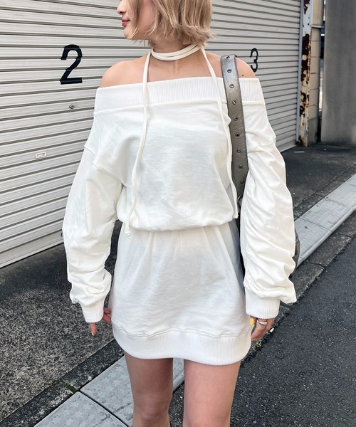 SPIRALGIRL(スパイラルガール)の「ピグメントオフショルワンピース(ワンピース・レディース・ブラック/グレー/オフホワイト・FREE)」の1枚目の写真