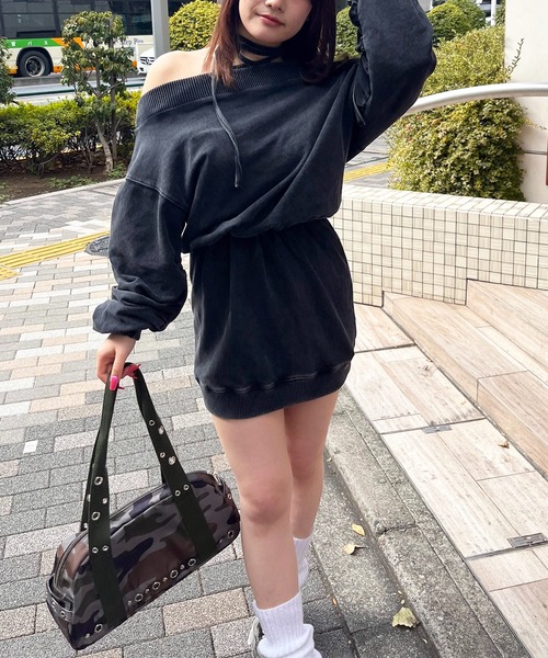 SPIRALGIRL(スパイラルガール)の「ピグメントオフショルワンピース(ワンピース・レディース・ブラック/グレー/オフホワイト・FREE)」の9枚目の写真