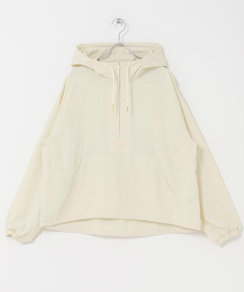 ITEMS URBANRESEARCH(アイテムズ アーバンリサーチ)の「『UVカット/撥水』アノラックフーディーブルゾン(ブルゾン・レディース・ホワイト系その他/キャメル/ブラック・FREE)」の11枚目の写真