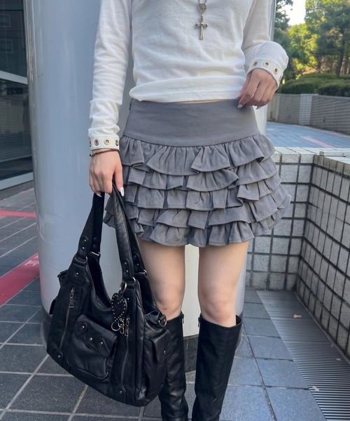 .KOM(ドットコム)の「A'GEM/9 × .kom 『.KOM/ドットケーオーエム』 /ティアードフリルミニスカート(スカート・レディース・グレー/ホワイト/ブラック・S)」の13枚目の写真