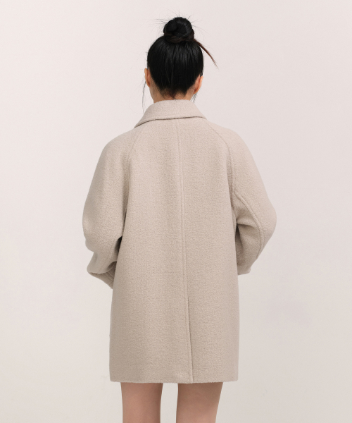 MUSINSA STANDARD WOMAN（ムシンサスタンダードウーマン）の「ウィメンズウールブレンドブークルハーフダッフルコート[ライトベージュ]（チェスターコート・レディース・その他・LARGE/SMALL/MEDIUM/X-SMALL）」の3枚目の写真