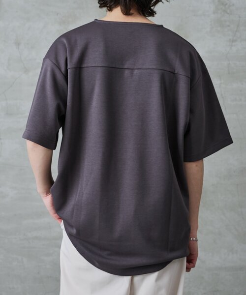 COLONY 2139(コロニートゥーワンスリーナイン)の「エンザイムダンボールラウンドヘム半袖Tシャツ(Tシャツ/カットソー・メンズ・チャコールグレー/ホワイト/ブラック・LARGE/MEDIUM)」の19枚目の写真
