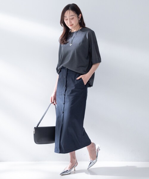 UNTITLED(アンタイトル)の「【アンサンブル可/Tシャツ風/ゆったり】リラックスニットトップス(ニット/セーター・レディース・オリーブ/ブラウン系/ナチュラル/スミクロ・00/02/04/44/48)」の9枚目の写真
