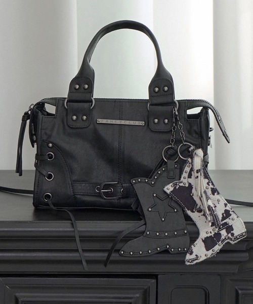FANCY CLUB(ファンシークラブ)の「【FANCY CLUB】WESTERN BOOTS KEYRING / 【ファンシークラブ】ウェスタンブーツキーリング<着用動画あり>(キーホルダー・メンズ・ホワイト×ブラック/ブラック/グレー/ピンク・ONE SIZE)」の3枚目の写真