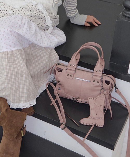 FANCY CLUB(ファンシークラブ)の「【FANCY CLUB】WESTERN BOOTS KEYRING / 【ファンシークラブ】ウェスタンブーツキーリング<着用動画あり>(キーホルダー・メンズ・ホワイト×ブラック/ブラック/グレー/ピンク・ONE SIZE)」の7枚目の写真