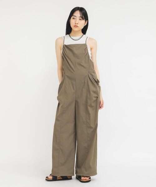 KBF(ケイビーエフ)の「ポケットディティールキャミサロペット(その他パンツ・レディース・ベージュ/ブラウン/ブラック・ONE)」の16枚目の写真