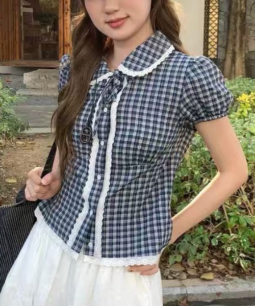 Achic(アシック)の「チェック柄ショットスリーブブラウス(Tシャツ/カットソー・レディース・ホワイト/ネイビー・M)」の11枚目の写真
