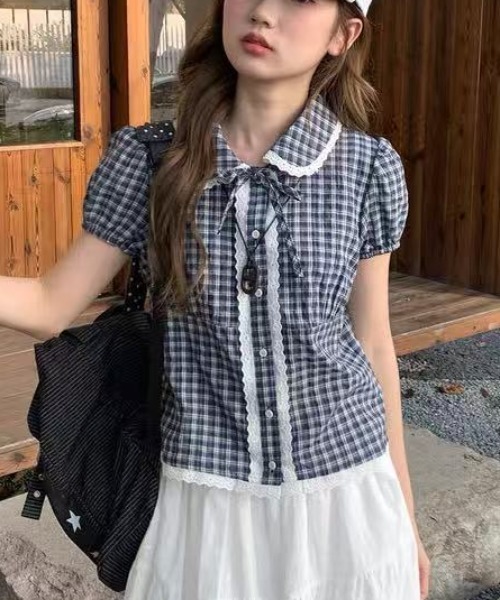 Achic(アシック)の「チェック柄ショットスリーブブラウス(Tシャツ/カットソー・レディース・ホワイト/ネイビー・M)」の14枚目の写真