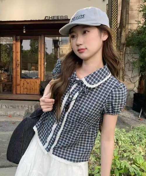 Achic(アシック)の「チェック柄ショットスリーブブラウス(Tシャツ/カットソー・レディース・ホワイト/ネイビー・M)」の17枚目の写真