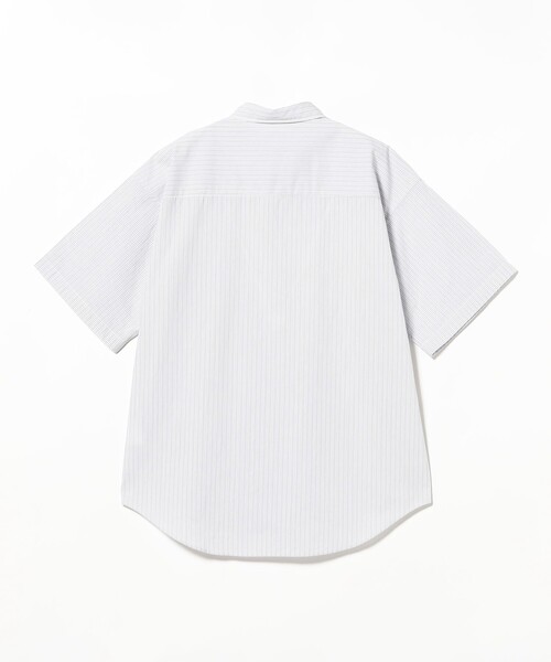 BEAMS(ビームス)の「ブロードストライプ シャツ【リラックスフィット】(シャツ/ブラウス・メンズ・グレー/サックスブルー・M/L/S/XL)」の4枚目の写真