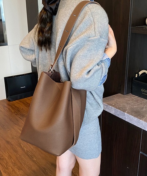 Miniministore(ミニミニストア)の「大容量トートバッグ ミニポーチ付き 上品(トートバッグ・レディース・ダークブラウン/ブラウン/グレイッシュベージュ/ブラック/キャメル・FREE)」の16枚目の写真